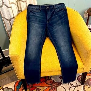 Old Navy Jeans - Mid-Rise Rockstar Super Skinny - 14